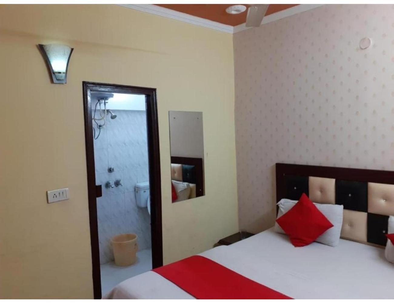 Hotel City Lodge , Csandígarh Kültér fotó