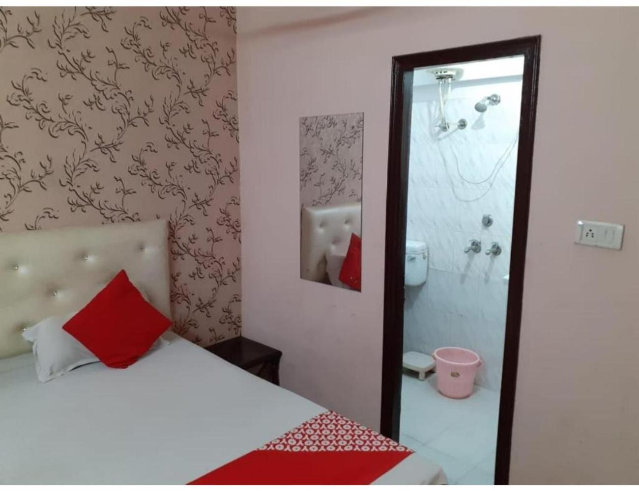 Hotel City Lodge , Csandígarh Kültér fotó